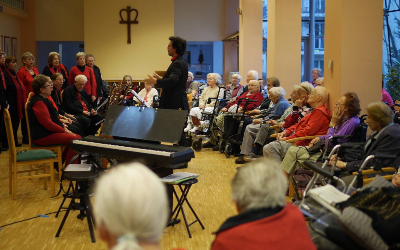 Weihnachtliches Singen im Haus am Weinbergsweg